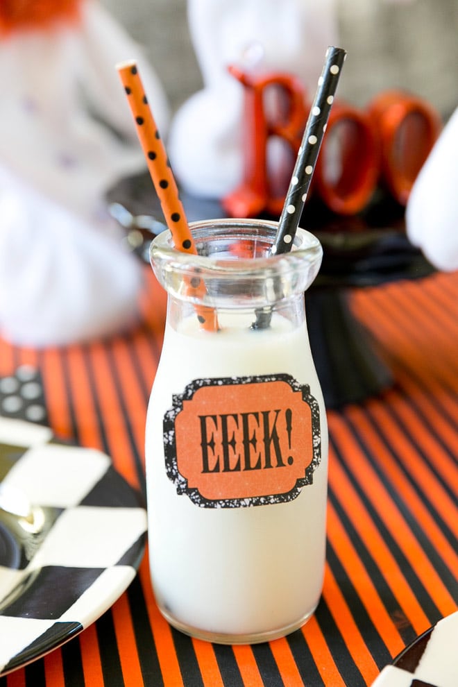 Serve drinks with cute Halloween stickers and straws! Pizzazzerie.com