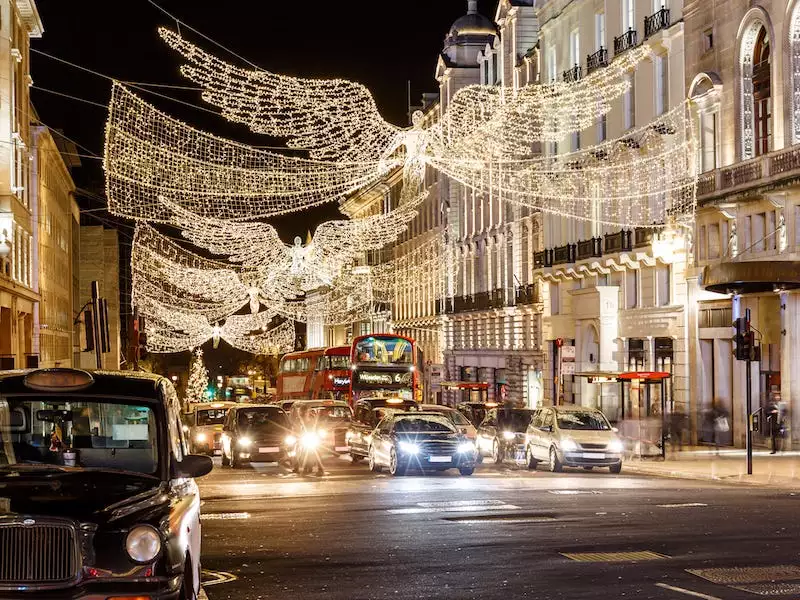 21 photos that show how Christmas is celebrated around the world