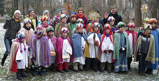 Sternsingergruppe St. Nikoluas Inzersdorf im Jahre 2011