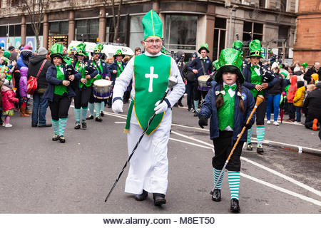 Belfast, UK.17th March, Saint Patrick's Day Parade. man Dressed as Saint Patrick parade which meandered through - Stock Image