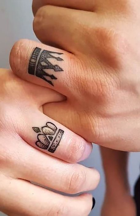 crown finger tattoos｜TikTok Search