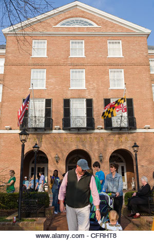 Tidewater Inn, after St. Patty's Day parade, Easton, Maryland, Talbot County, Eastern Shore - Stock Image