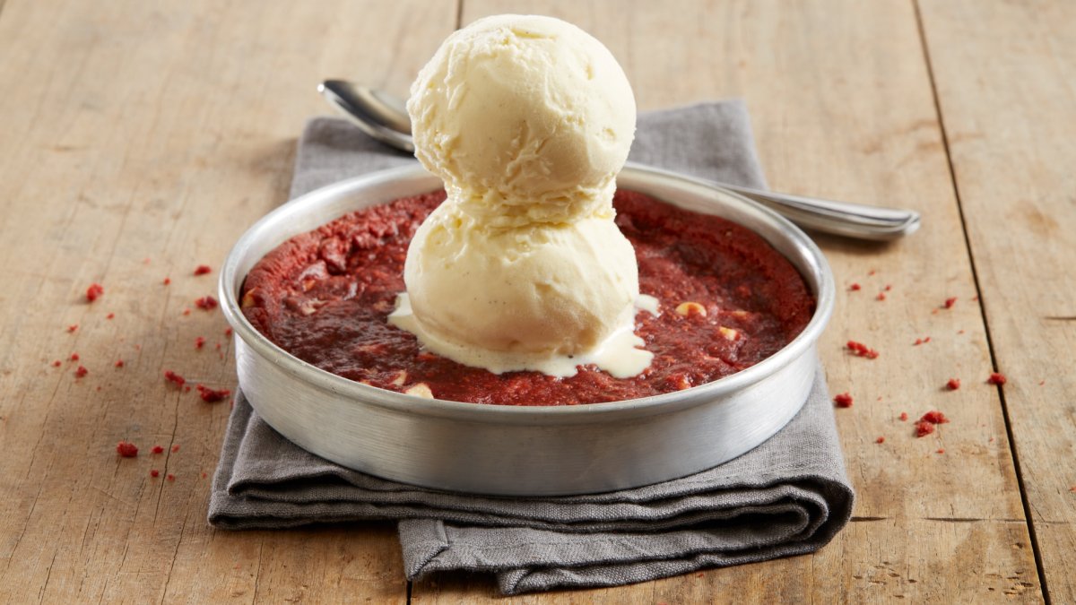 Red Velvet Pizookies return to BJ's in time for Valentine's Day – NBC Los Angeles